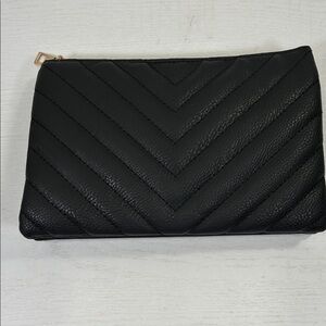 ‼️SALE‼️Black Chevron Clutch Crossbody